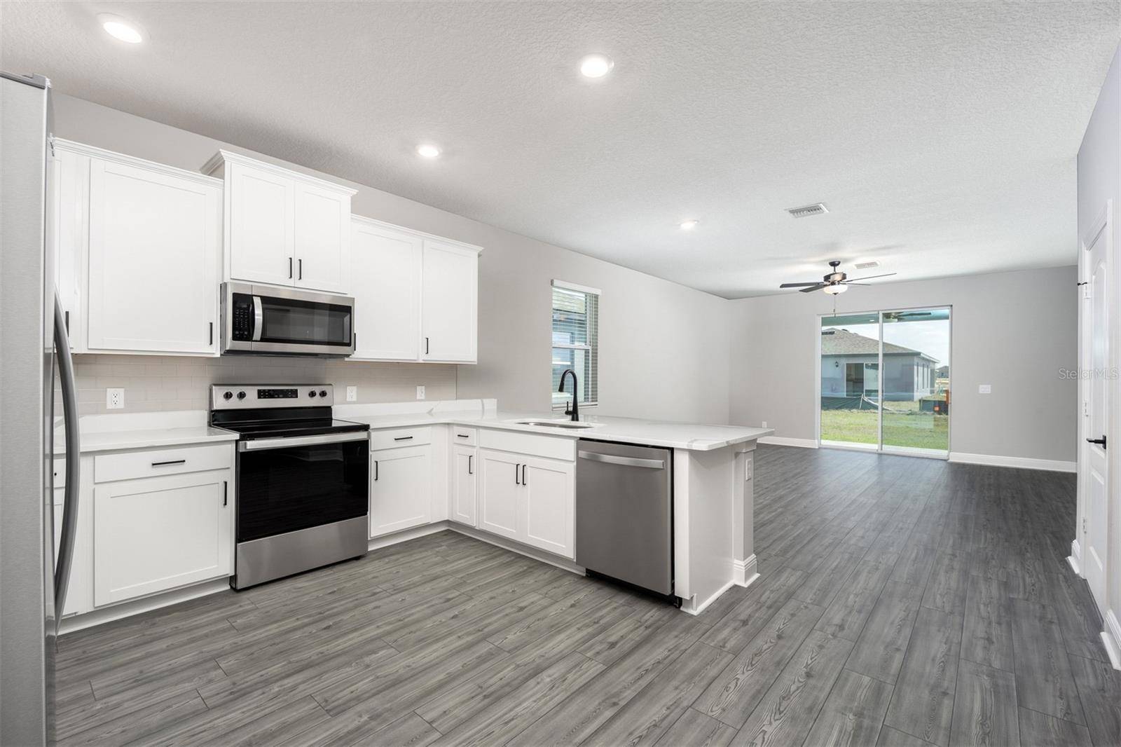 Lake Alfred, FL 33850,3323 CHINOTTO DR