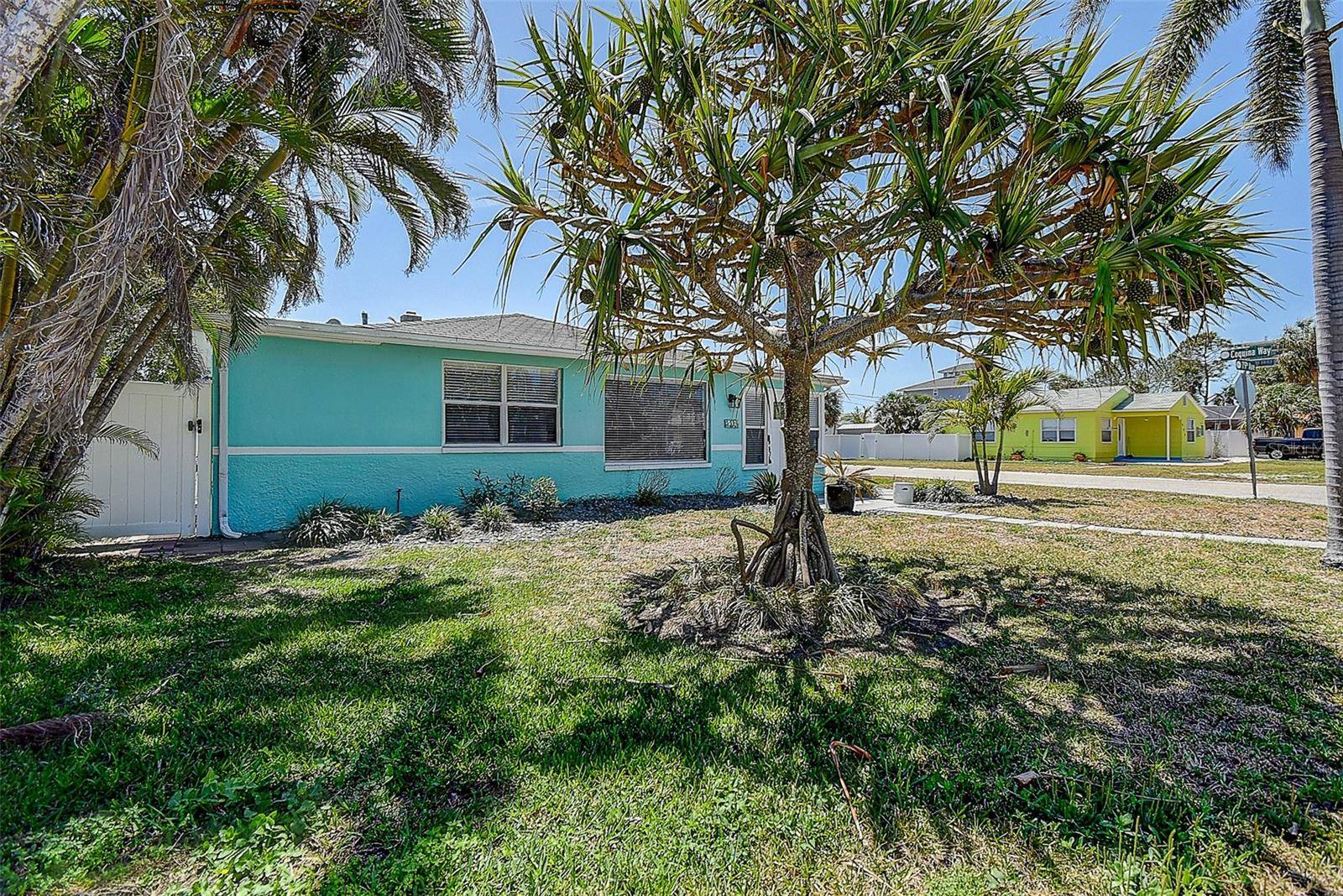 St Pete Beach, FL 33706,512 79TH AVE