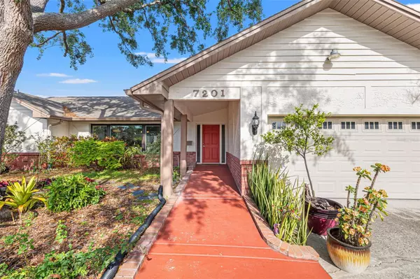 St Petersburg, FL 33702,7201 15TH CT NE