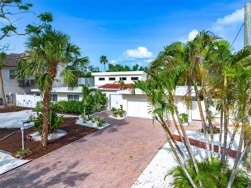 5430 AVENIDA DEL MARE, Sarasota, FL 34242