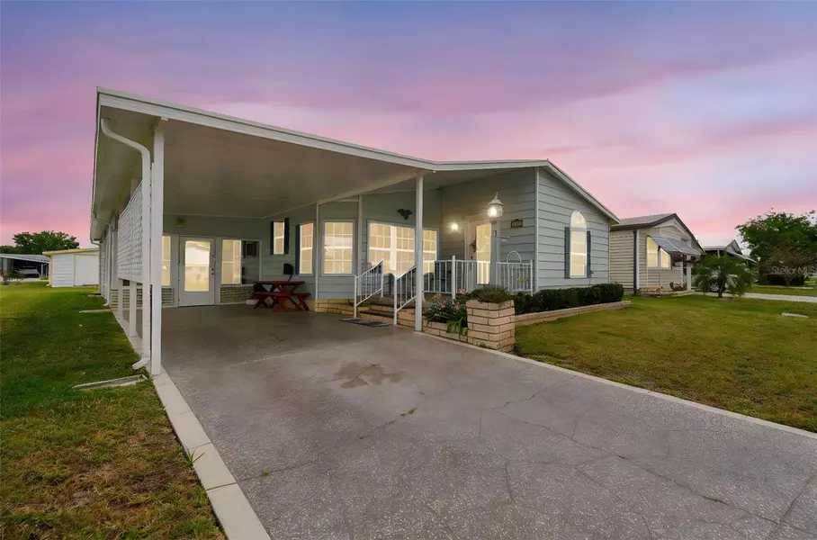 3912 DAMIAN DR, Zephyrhills, FL 33541