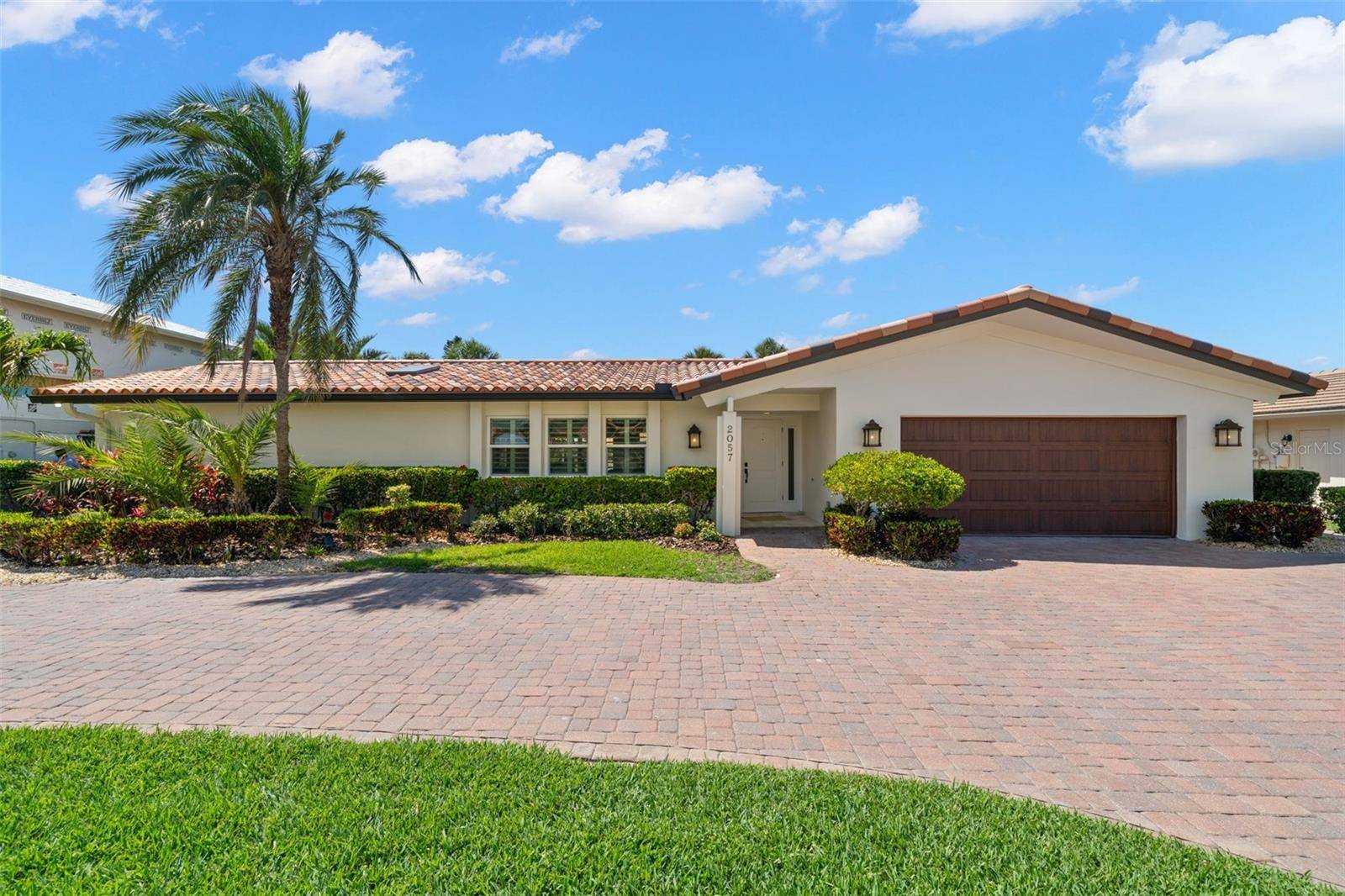 2057 KANSAS AVE NE, St Petersburg, FL 33703