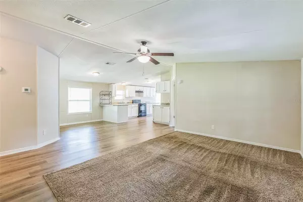Lakeland, FL 33810,4844 CREEK MEADOW TRL