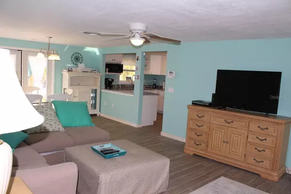 Dunedin, FL 34698,658 ROANOKE ST