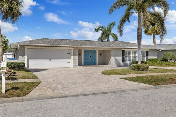 Tampa, FL 33634,3910 DORAL DR