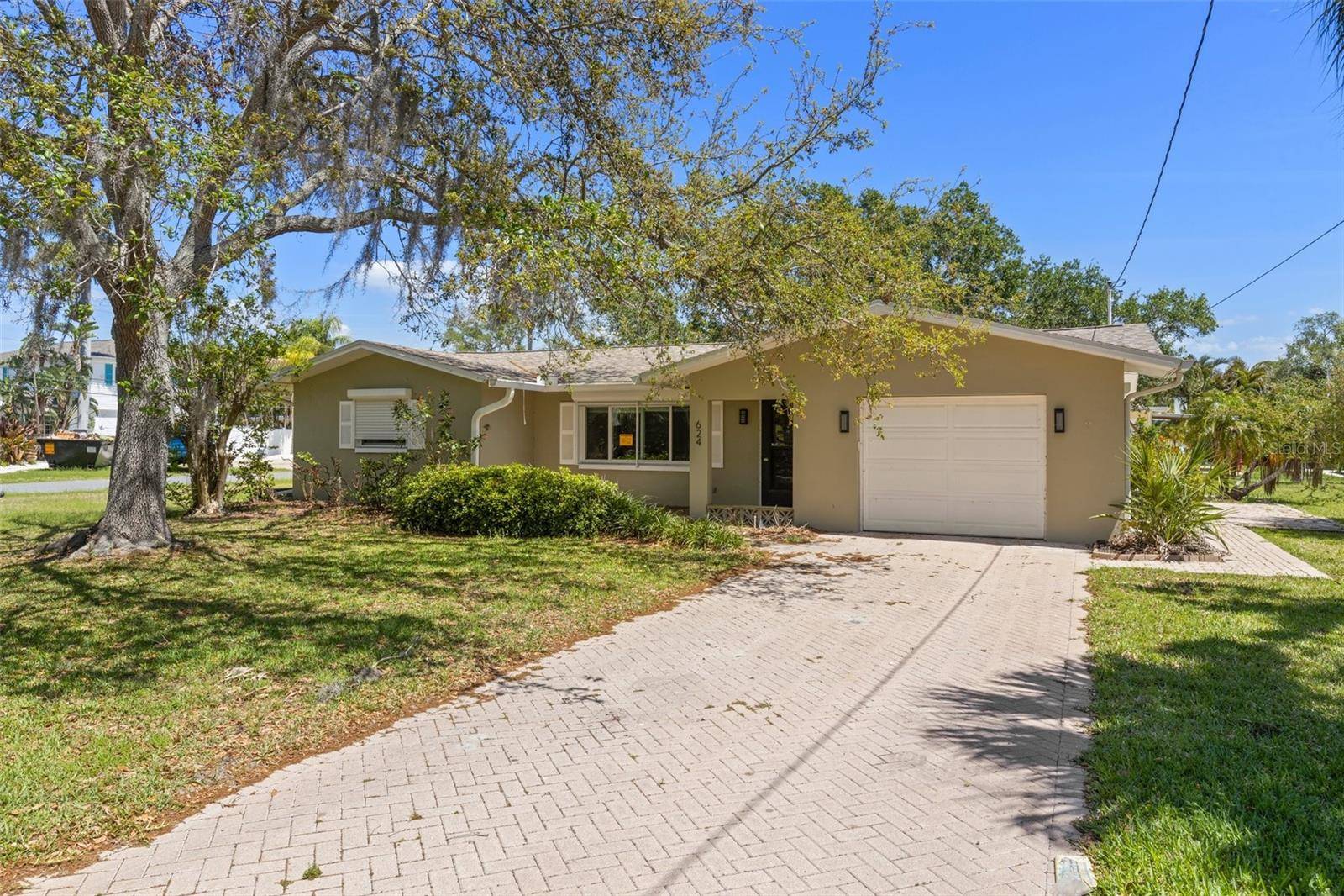 624 ORANGE ST, Palm Harbor, FL 34683