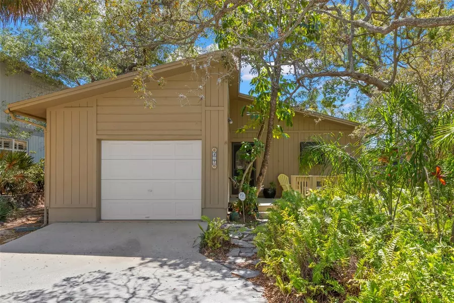 407 INDIANA AVE, Crystal Beach, FL 34681