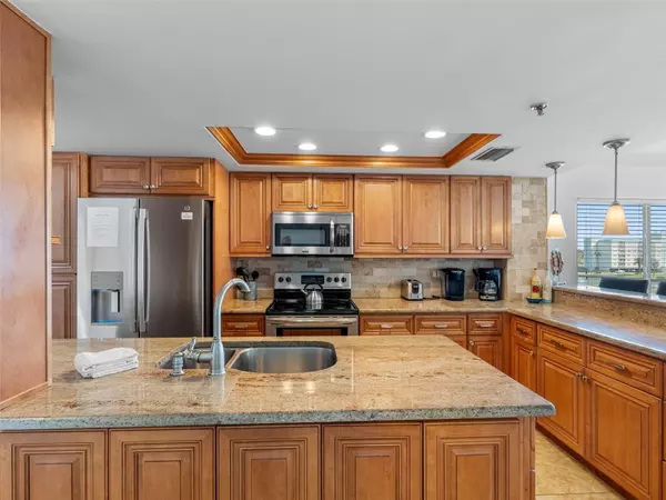 Indian Shores, FL 33785,19925 GULF BLVD #402