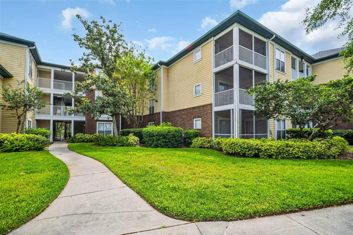 Tampa, FL 33624,10110 WINSFORD OAK BLVD #621
