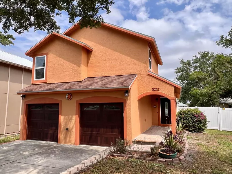 5207 MOELLER AVE, Sarasota, FL 34233