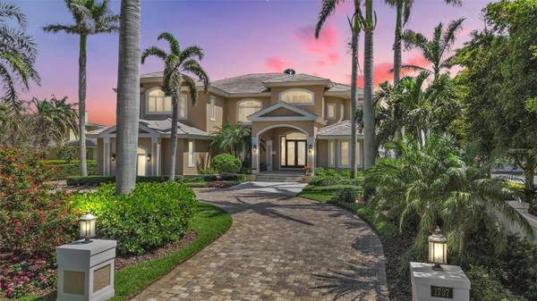 1737 BRIGHTWATERS BLVD NE, St Petersburg, FL 33704