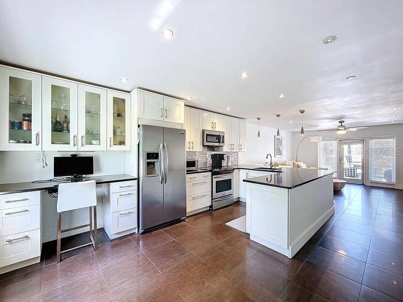 St Petersburg, FL 33705,4799 COQUINA KEY DR SE