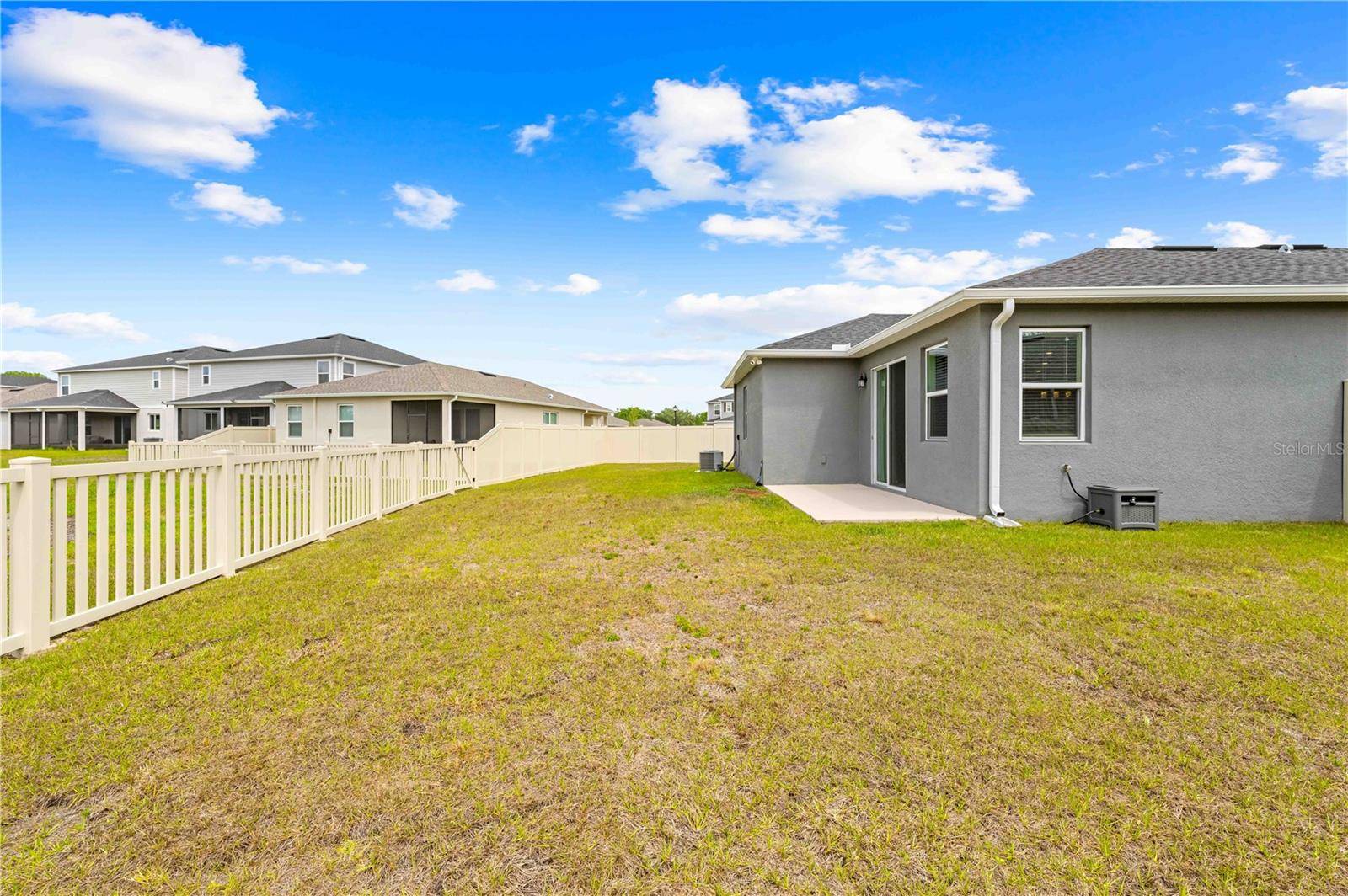 Zephyrhills, FL 33540,37587 MACKENZIE DR