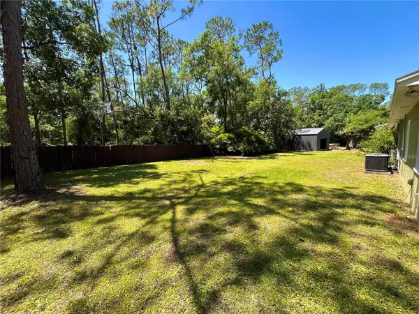 Valrico, FL 33596,4310 LITHIA PINECREST RD