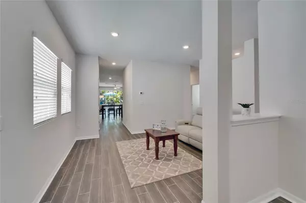 Apollo Beach, FL 33572,7417 SUNGOLD MEADOW CT