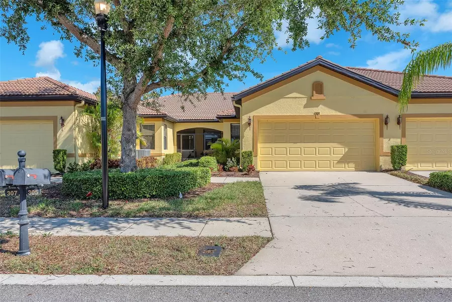 305 BLUEWATER FALLS CT, Apollo Beach, FL 33572