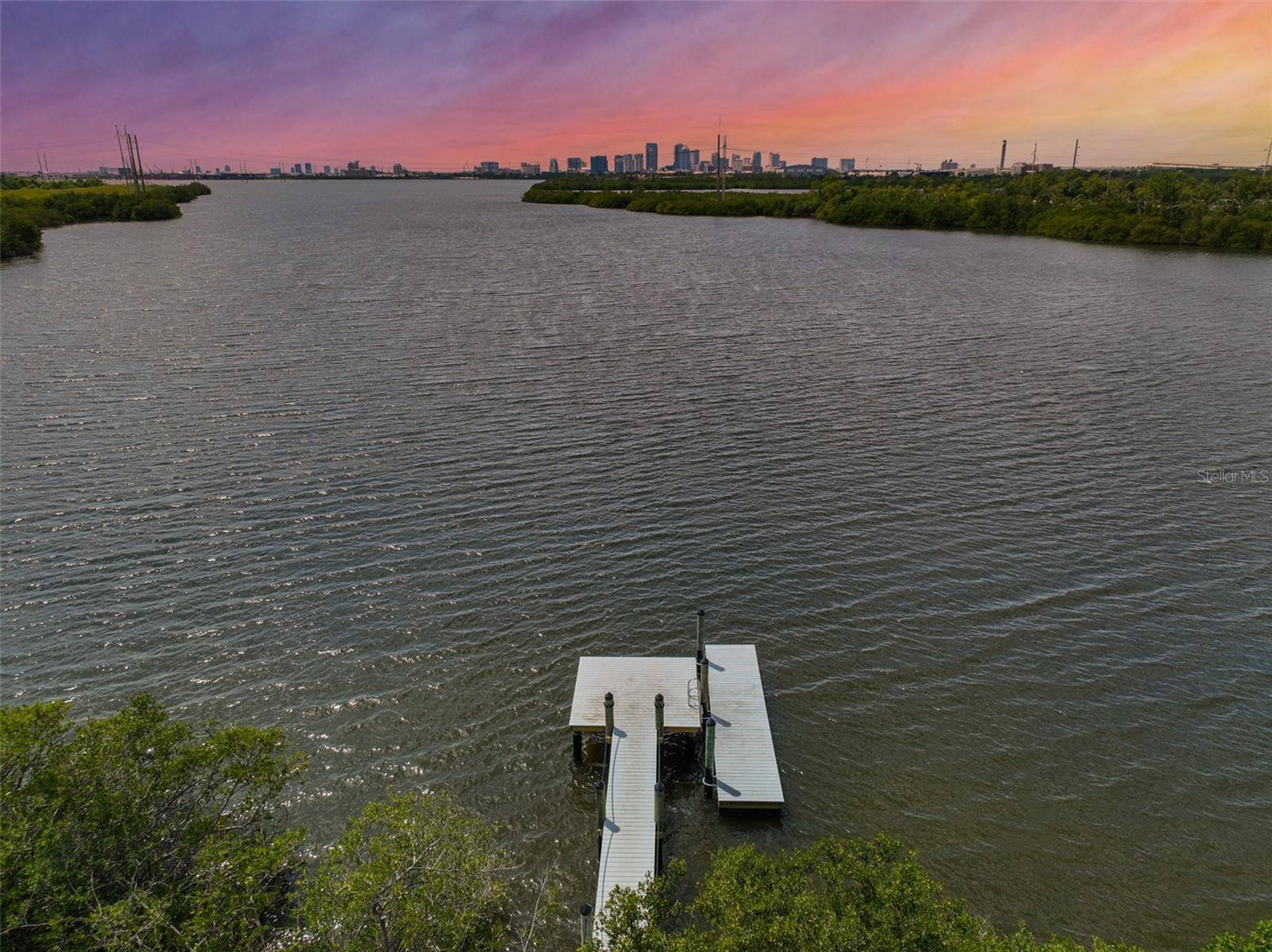 Tampa, FL 33619,618 WHEATON TRENT PL