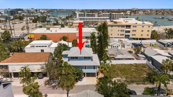 118 94TH AVE, Treasure Island, FL 33706
