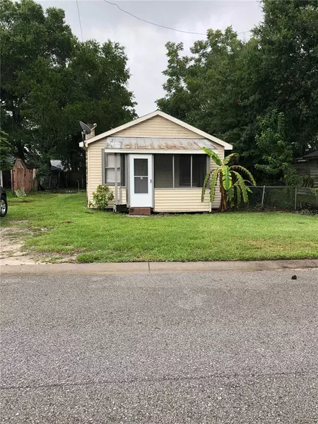 124 1ST ST, Winter Haven, FL 33880
