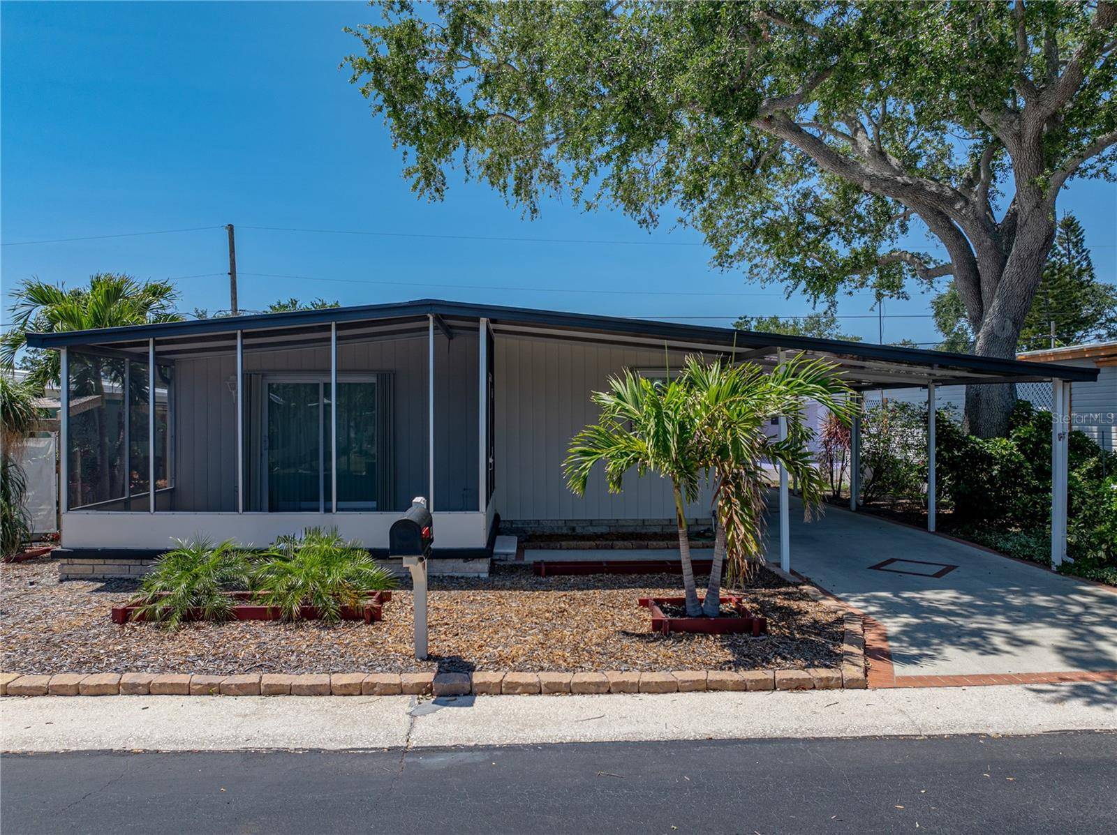 St Petersburg, FL 33709,6950 46TH AVE N #4
