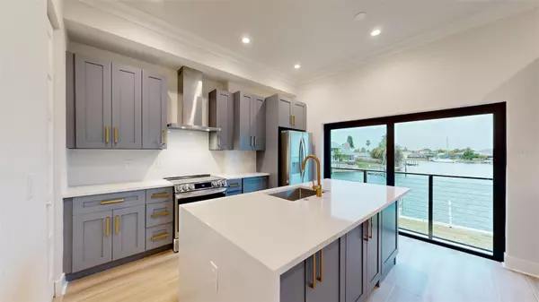 Apollo Beach, FL 33572,772 GRAN KAYMEN WAY