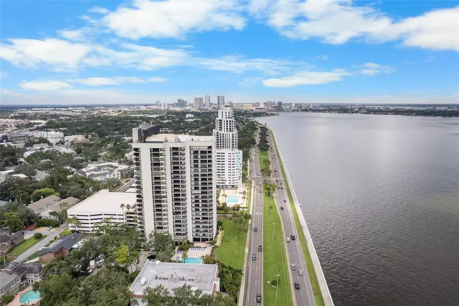 2413 BAYSHORE BLVD #801, Tampa, FL 33629