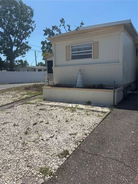 6580 SEMINOLE BLVD #124, Seminole, FL 33772