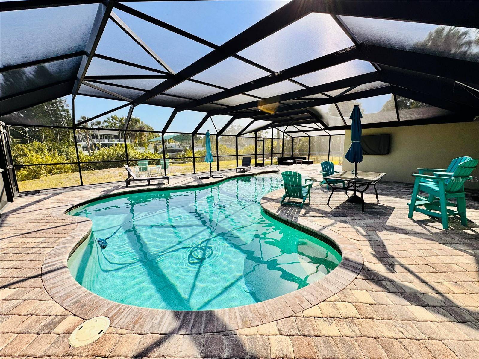 Tarpon Springs, FL 34689,754 SEMINOLE BLVD