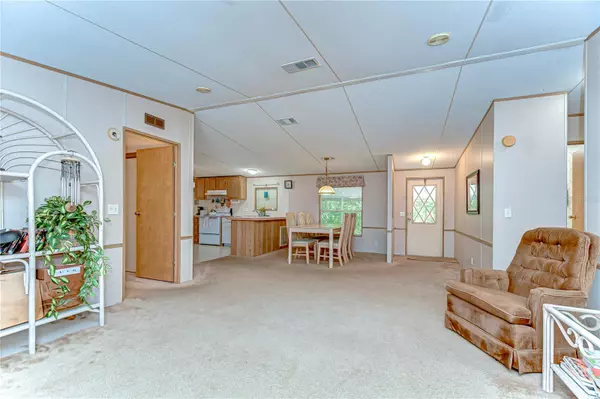 Zephyrhills, FL 33541,4041 LANE RD