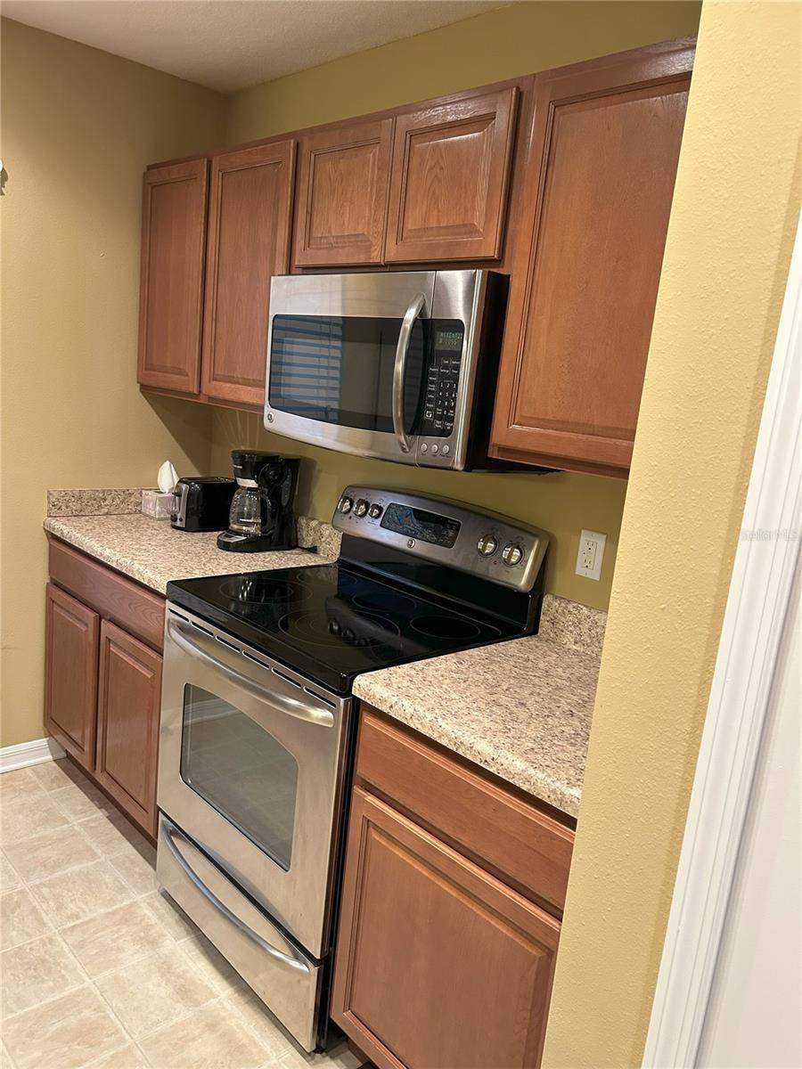 Tampa, FL 33610,9508 ASHBURN CREEK LN