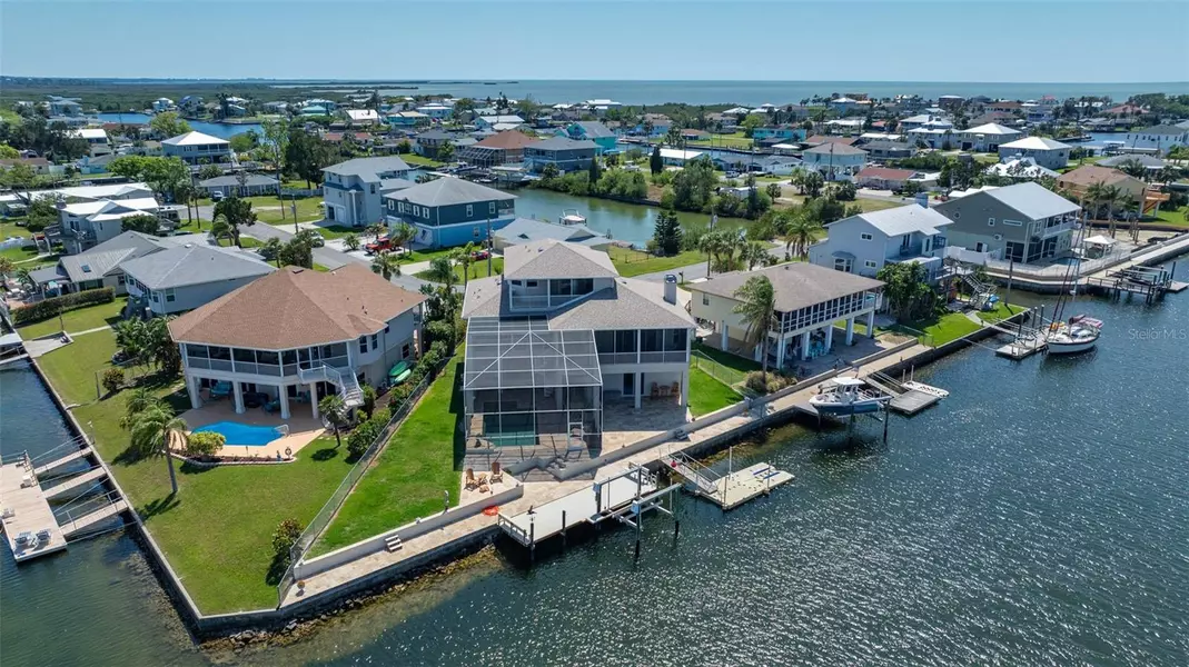 4363 BISCAYNE DR, Hernando Beach, FL 34607
