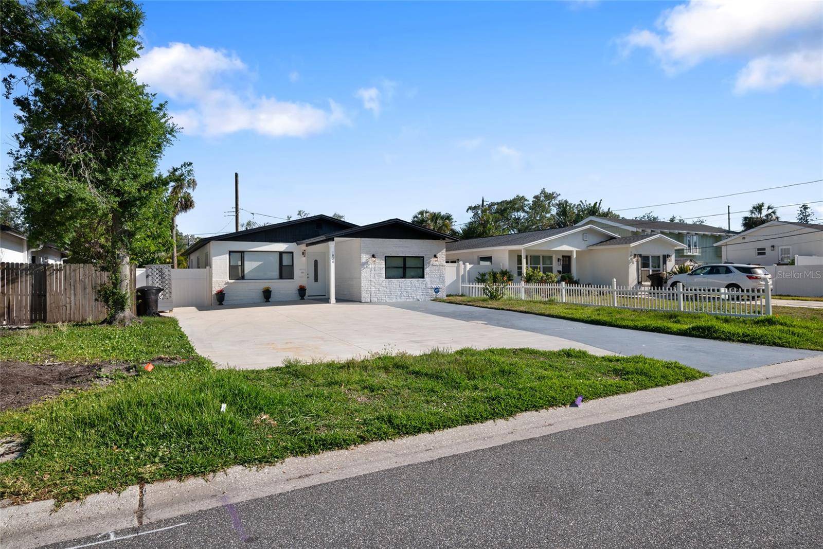 St Petersburg, FL 33703,1820 MISSISSIPPI AVE NE