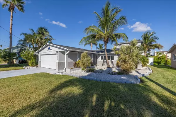 Madeira Beach, FL 33708,533 LILLIAN DR