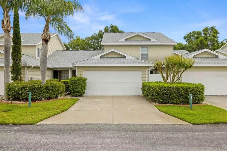 1640 LULLWATER LN, Lutz, FL 33549