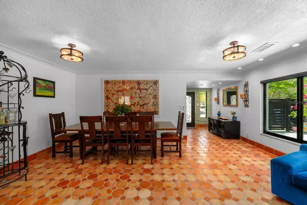 Gulfport, FL 33707,6213 12TH AVE S