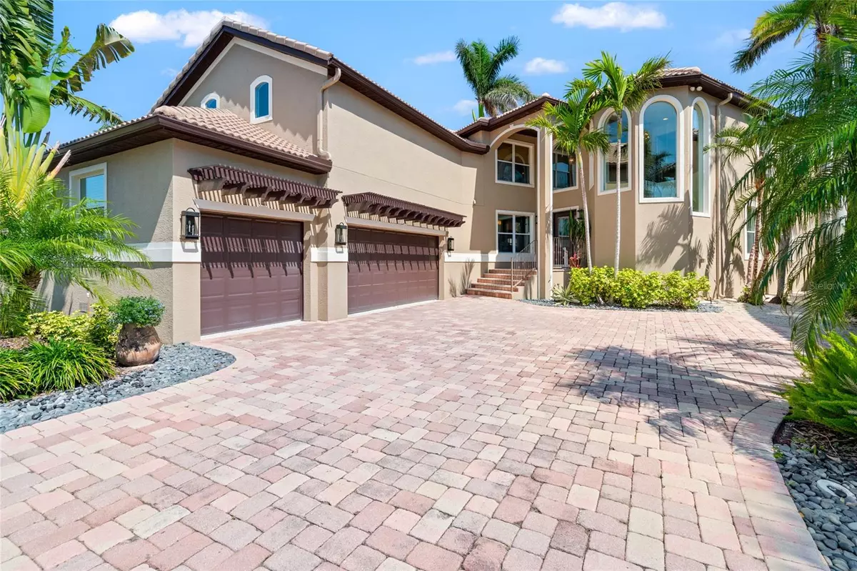 Apollo Beach, FL 33572,6315 MARBELLA BLVD