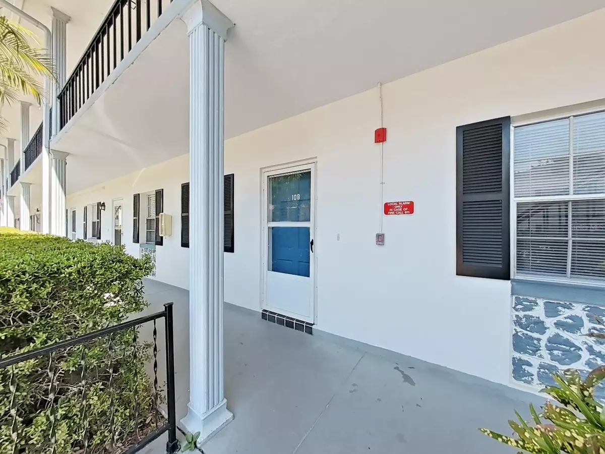 Dunedin, FL 34698,100 GLENNES LN #108