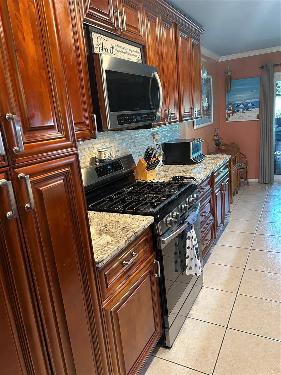 St Petersburg, FL 33709,6190 80TH ST N #204
