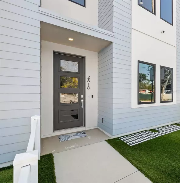 2810 N FLORIDA AVE, Tampa, FL 33602