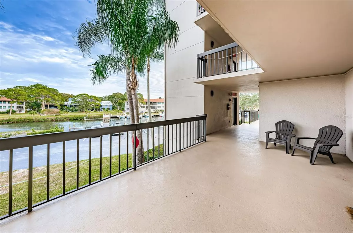 Tarpon Springs, FL 34689,1806 MARINER DR #112