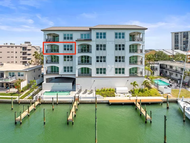 211 DOLPHIN PT #403, Clearwater Beach, FL 33767