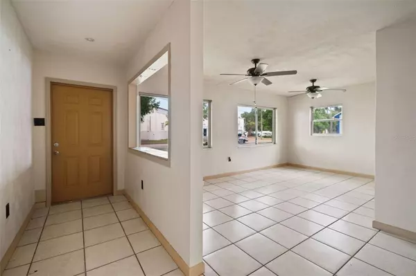 Pinellas Park, FL 33781,7141 56TH ST N