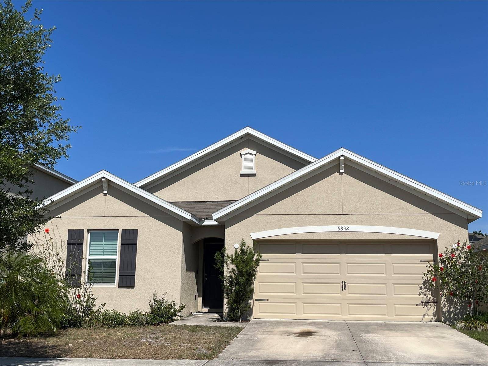 9832 WARM STONE ST, Thonotosassa, FL 33592