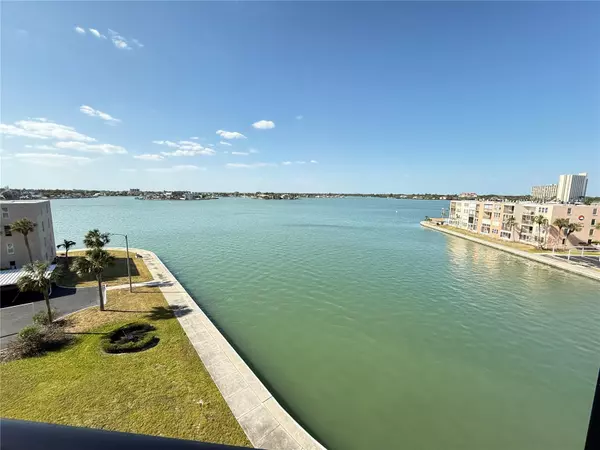 South Pasadena, FL 33707,7700 SUN ISLAND DR S #506