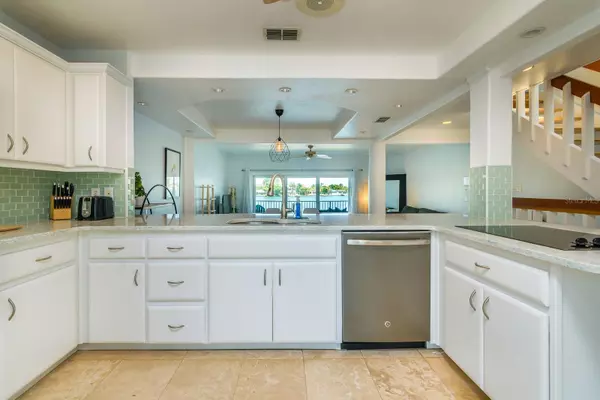 Treasure Island, FL 33706,135 92ND AVE #2