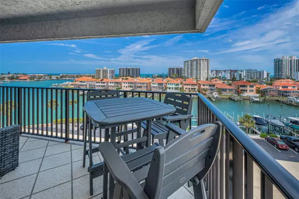 Clearwater Beach, FL 33767,240 SAND KEY ESTATES DR #58