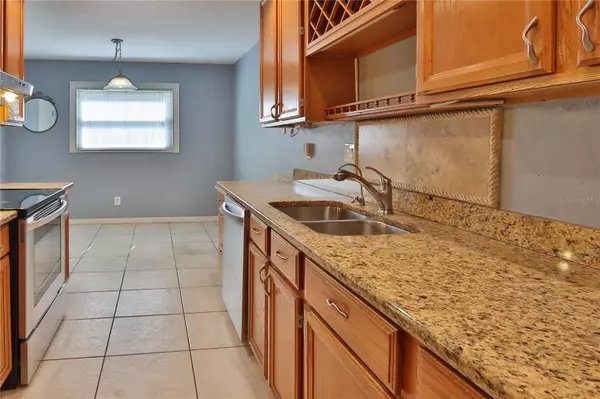 Oldsmar, FL 34677,1915 PEPPERTREE DR