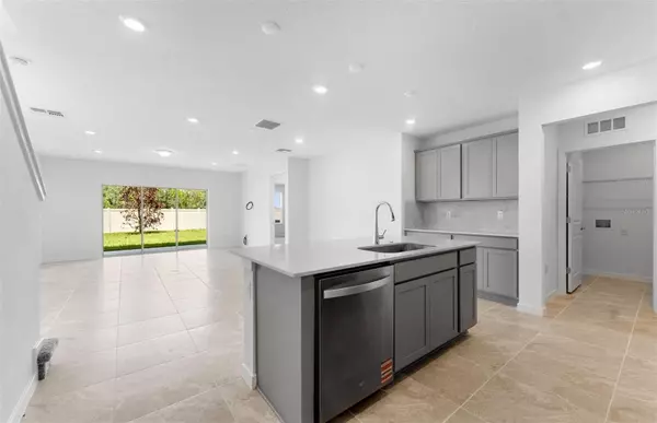 Riverview, FL 33578,9768 CRESCENT MOON DR