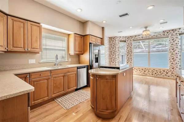 Tampa, FL 33611,2704 CHAMBRAY LN