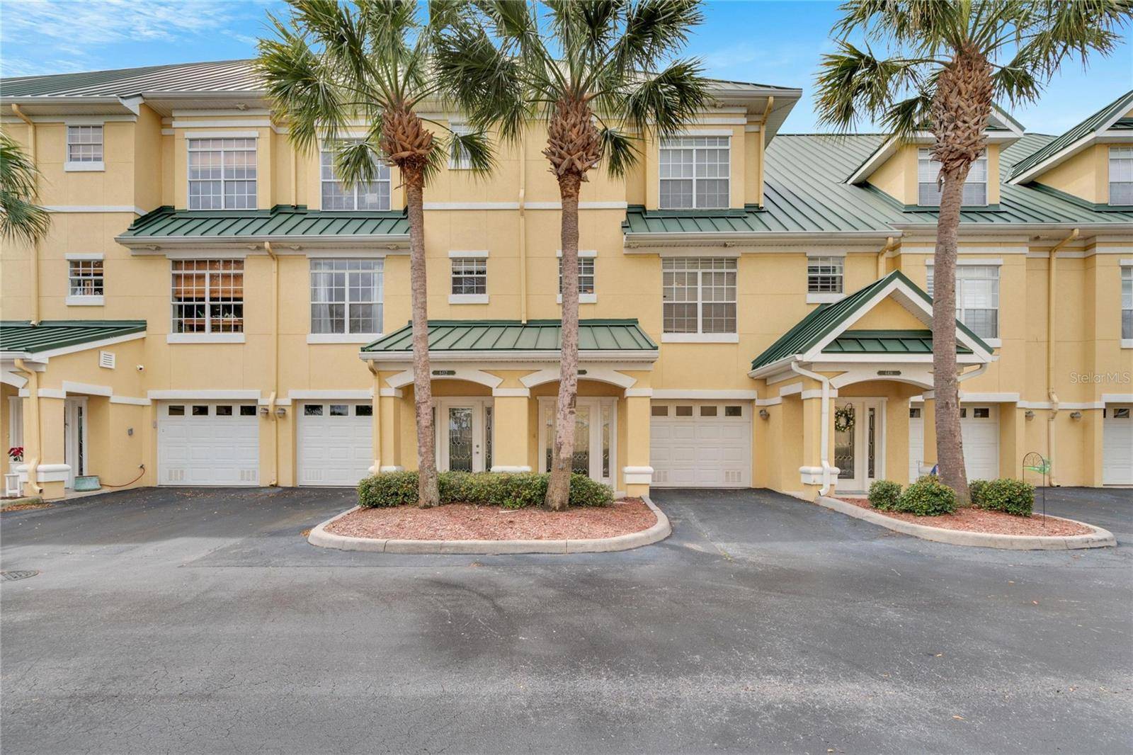 6414 SUNSET BAY CIR, Apollo Beach, FL 33572